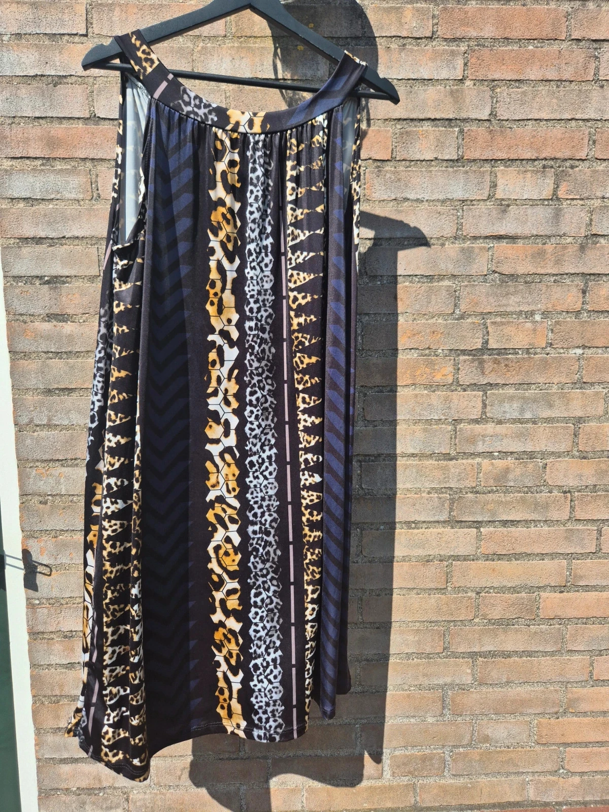 Jurk met mix van prints en strikdetail – maat xl